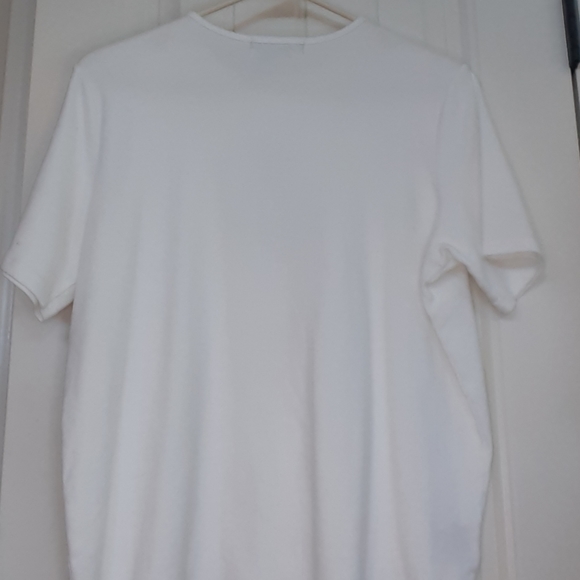 T-shirt - Picture 2 of 3